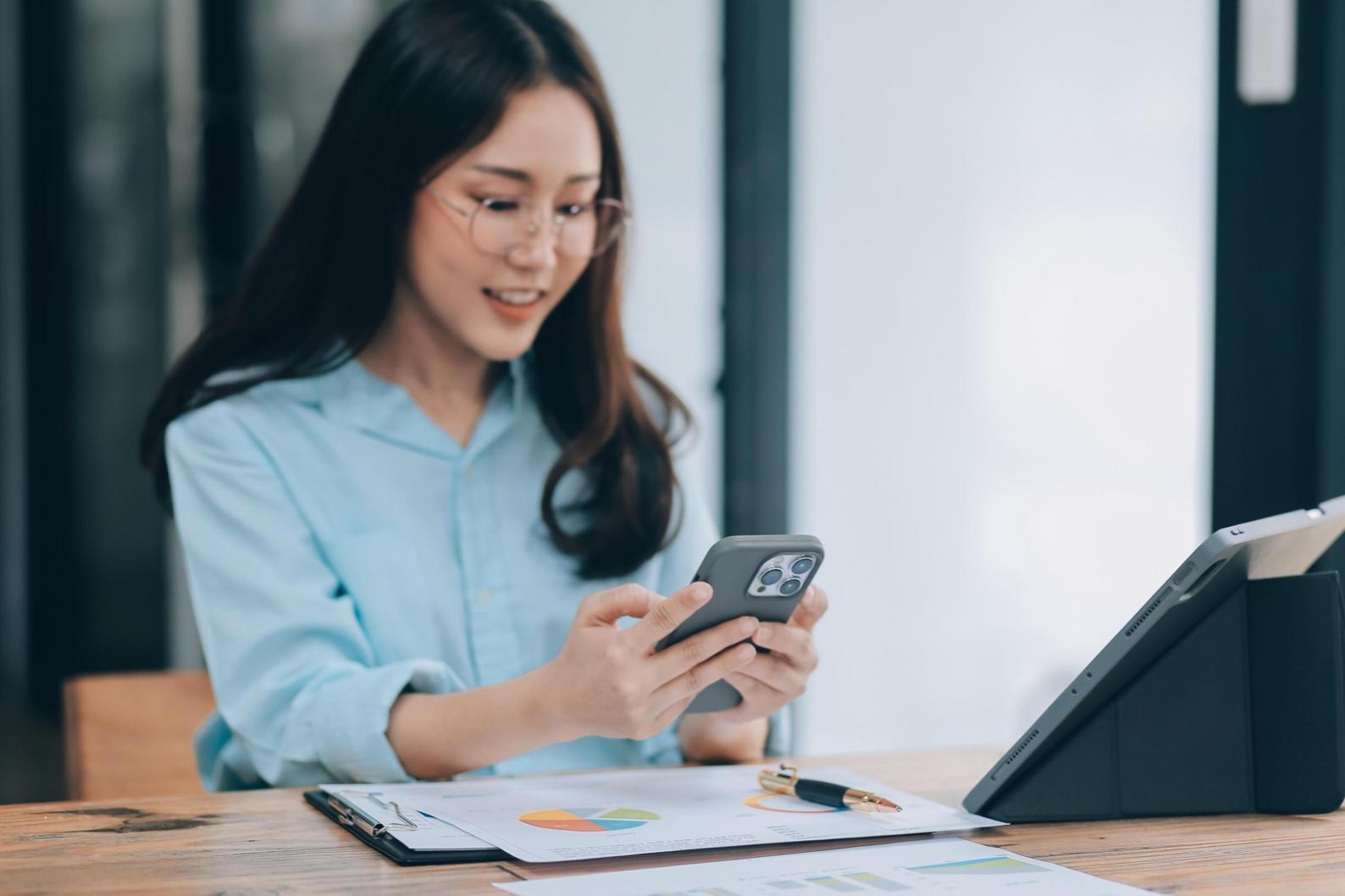 Analyse personnalisée de données financières sur écran